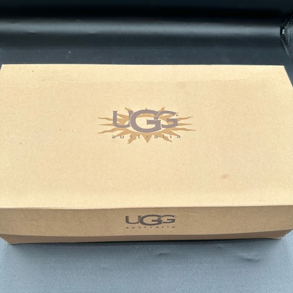 UGG Australia Evers Women's Sneakers US 7.5 Cream Canvas Shoes - Picture 14 of 15